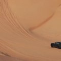 „Bentley“ dykumoje bando būsimą visureigį „Bentayga“