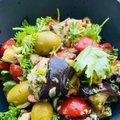 Keptų baklažanų ir pomidorų salotos jūsų piknikui pagal Alfą Ivanauską