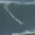 Banglentininkas įveikė rekordiškai aukštą 30 metrų bangą