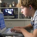 Nuo interneto priklausomi paaugliai tampa virtualios erdvės įkaitais