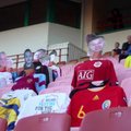 Per Baltarusijos futbolo klubo rungtynes tribūnose sėdėjo manekenai su virtualių fanų veidais