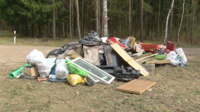 Nelegaliai sukrautos atliekos Vilniaus mieste