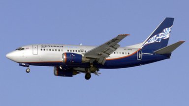СМИ: в России аварийно сел Boeing-737 с 422 людьми на борту