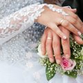 Vyriausybė spręs dėl siūlymo tam tikrais atvejais leisti santuokas nutraukti notarams