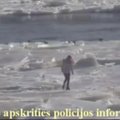 Pareigūnai perspėja -- laipioti ant ledų sangrūdų pavojinga