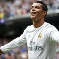 C. Ronaldo trečius metus iš eilės tapo brangiausiai apmokamu futbolininku pasaulyje