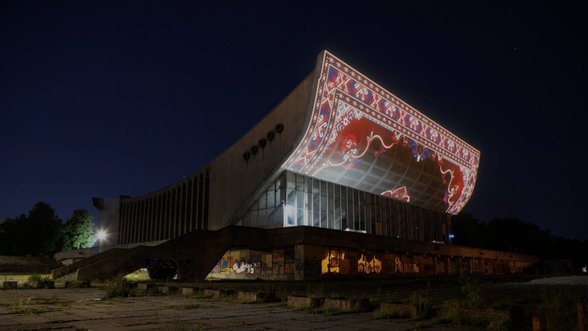 „Kultūros naktį“ buvusius koncertų ir sporto rūmus nušvies įspūdinga projekcija