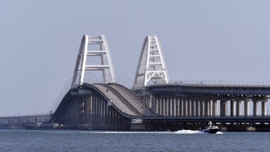 Ekspertas pateikė spėjimą, kada gali būti sugriautas Krymo tiltas