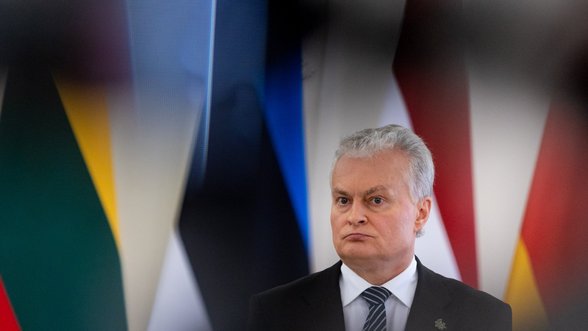 Nausėda calls to increase defence spending