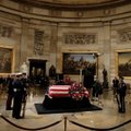 JAV atsisveikina su George'u H. W. Bushu