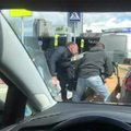 Kaune, gatvėje, sučiupti nusikaltėliai: įtariamas reketas, narkotikų platinimas ir automobilių deginimas