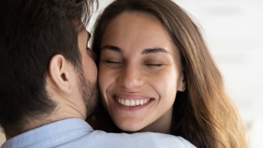 Moteris atrado laimingos santuokos „paslaptį“, vienintelė problema – apie tai ji dar nepasakė savo vyrui