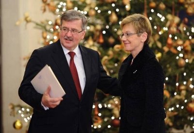Lietuvos Respublikos ambasadorė Lenkijoje Loreta Zakarevičienė ir Lenkijos Prezidentas Bronislowas Komorowskis