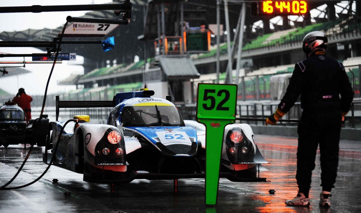 Gustas Grinbergas Azijos "Le Mans" serijoje