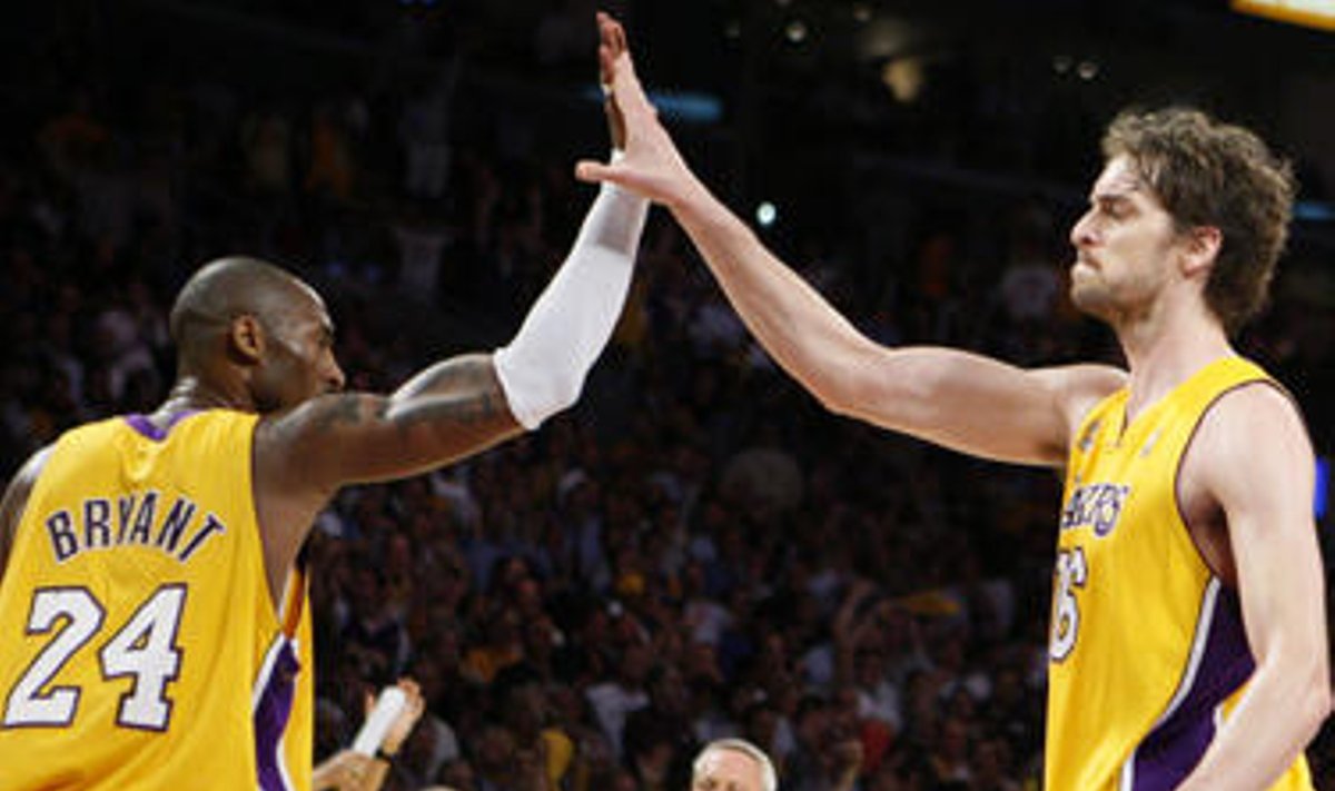 Kobe Bryantas ir Pau Gasolis ("Lakers")