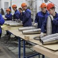 Rusijos gamyba klesti, šalies ekonomikai persitvarkant į karo ekonomiką
