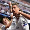 C. Ronaldo trys įvarčiai Čempionų lygos pusfinalio pirmame mače „Real“ klubui plačiai atvėrė duris į Kardifą