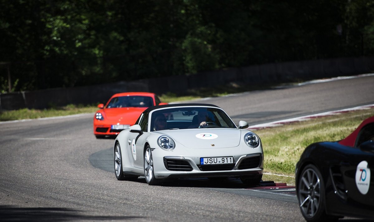 70-asis "Porsche" jubiliejus pažymėtas lenktynių trasoje