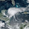 Meksika rengiasi Karibų jūros pakrantės link artėjančiam uraganui „Grace“