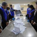 Po įtemptų Kirgizijos rinkimų pralaiminčios partijos reiškia pasipiktinimą
