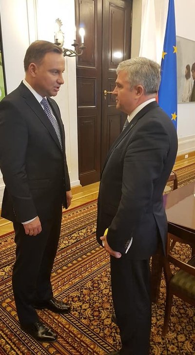Lietuvos Respublikos ambasadorius Lenkijoje Edvardas Borisovas ir Lenkijos Prezidentas Andrzejus Duda