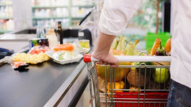 Pastebėjo tikrovės neatitinkančias kainas prekybos centre: įdomu, kiek žmonių taip apgavo