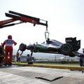 N. Rosbergas prieš kvalifikaciją sudaužė „Mercedes“ bolidą