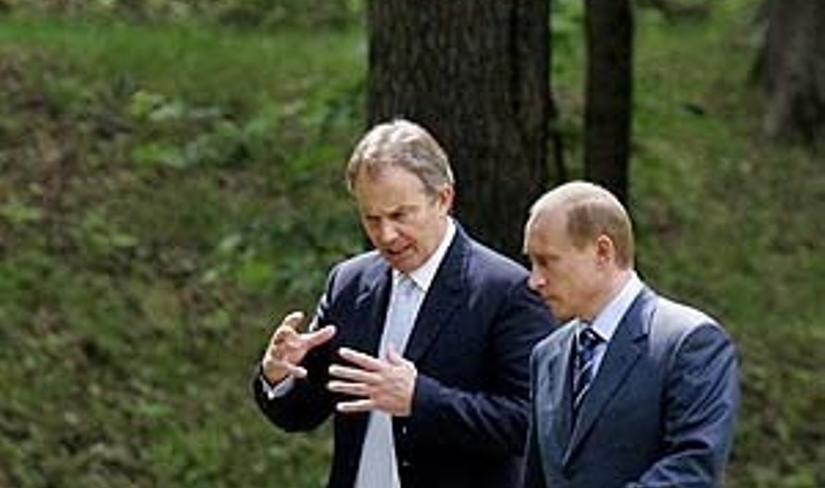 Tony Blairas ir Vladimiras Putinas