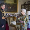 Princas Charlesas sako, kad karalienei Elžbietai II „nėra taip lengva sulaukus 95-erių“
