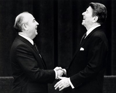 Michailas Gorbačiovas, Ronaldas Reaganas