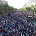 Pusė milijono žmonių Barselonoje išėjo į gatves