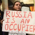 Gruzijos valdantieji pasisako prieš opozicijos siūlymą dėl sankcijų Rusijai