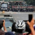 Per naujus protestus Mianmare žuvo penki žmonės