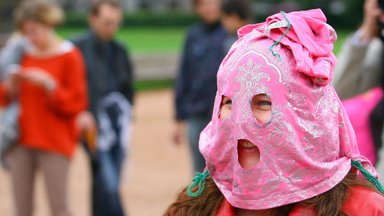 В Вильнюсе прошла акция "Pussy Riot на свободу"