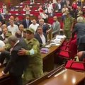 Armėnijos parlamente – valdančiųjų ir opozicijos atstovų muštynės