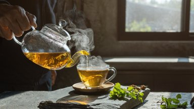 Gydomosios mėtų arbatos savybės: gerina virškinimą ir miegą, tačiau tinka ne visiems