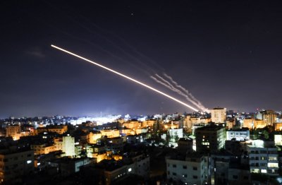 Iš Gazos Ruožo „Hamas“ kovotojų paleista raketa