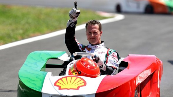 M.Schumacheris dalyvaus pasaulio kartingų čempionate?