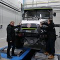 Į Dakarą lietuvių trijulė keliaus atnaujintu sunkvežimiu ir nauju vardu