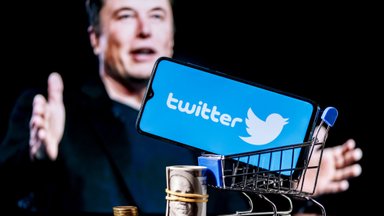 Musko „Twitter“ išsiparduoda: blic aukcione siūlė kavavires, neoninį logotipą