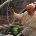 Rio de Žaneire maldininkų minia pasitiko atvykusį popiežių Pranciškų
