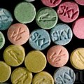 Vokietijoje lietuvis sučiuptas su milžinišku kiekiu ekstazio tablečių