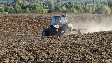 Neapdairus ūkininkavimas Lietuvoje: dirvožemis jau prastesnis nei Latvijoje ar Lenkijoje