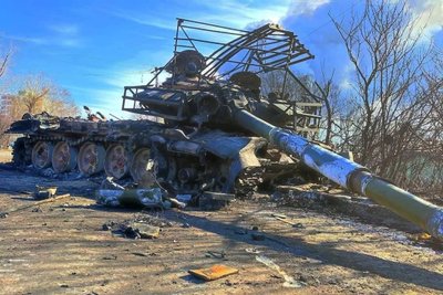 Sunaikintas rusų tankas