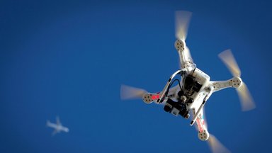 Naujosios technologijos atkeliavo į sąvartyną – darbui naudoja dronus