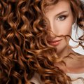 7 taisyklės garbanotų plaukų priežiūrai