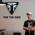Motoakrobatas Aras Gibieža atidarė pirmąjį „Triumph“ motociklų saloną: jam ir vadovaus
