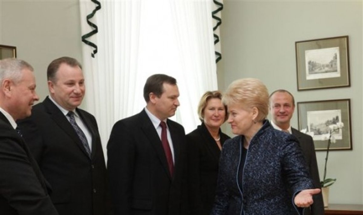 Prezidentė D.Grybauskaitė susitiko su Lietuvos savivaldybių asociacijos nariais.