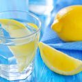 5 būdai, kaip vanduo su citrina gali pagerinti sveikatą