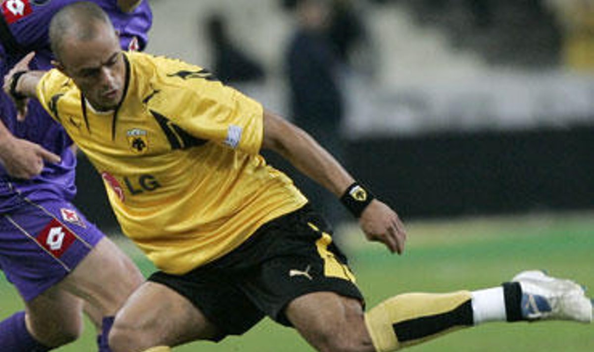 Julio Cezar (AEK)